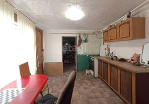 2-к квартира, вторичка, 52м2, 1/1 этаж