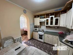 2-к квартира, вторичка, 54м2, 1/10 этаж