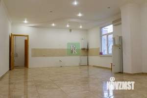 4-к квартира, вторичка, 166м2, 3/3 этаж