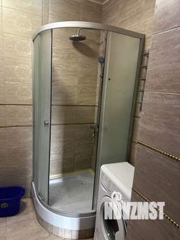 2-к квартира, вторичка, 60м2, 1/10 этаж