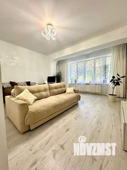 3-к квартира, вторичка, 100м2, 1/9 этаж