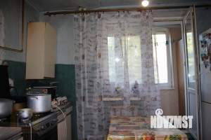 2-к квартира, вторичка, 49м2, 1/5 этаж