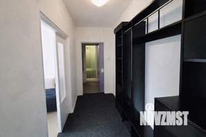 2-к квартира, вторичка, 64м2, -1/9 этаж