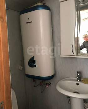 2-к квартира, вторичка, 60м2, 1/1 этаж
