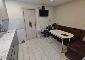 2-к квартира, вторичка, 62м2, 1/5 этаж