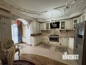 4-к квартира, вторичка, 174м2, 9/10 этаж