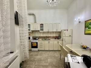 2-к квартира, вторичка, 65м2, 2/2 этаж