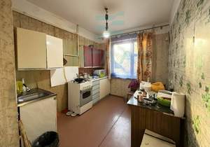 4-к квартира, вторичка, 81м2, 1/9 этаж