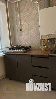 2-к квартира, вторичка, 42м2, 1/5 этаж