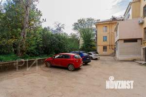3-к квартира, вторичка, 70м2, 3/3 этаж