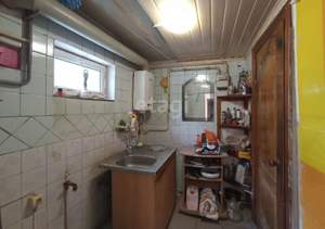 2-к квартира, вторичка, 52м2, 1/1 этаж
