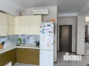 Студия квартира, вторичка, 58м2, 3/9 этаж