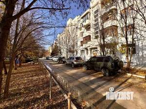 2-к квартира, вторичка, 62м2, 1/4 этаж