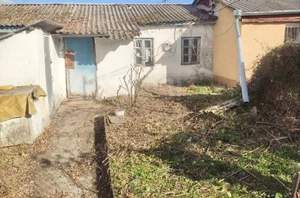 2-к квартира, вторичка, 50м2, 1/1 этаж