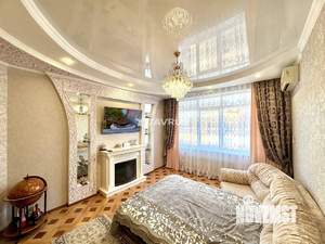 3-к квартира, вторичка, 92м2, 9/10 этаж