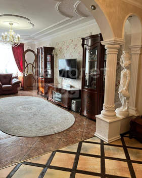 4-к квартира, вторичка, 124м2, 4/9 этаж