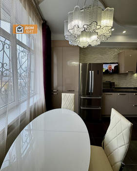 2-к квартира, вторичка, 62м2, 1/10 этаж
