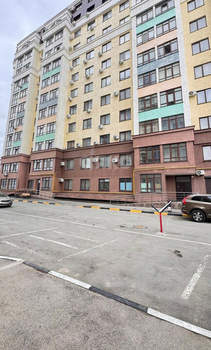 3-к квартира, вторичка, 74м2, 1/11 этаж