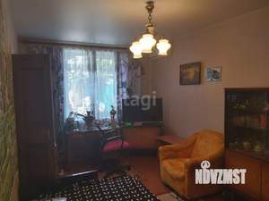 3-к квартира, вторичка, 65м2, 1/1 этаж