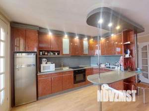 2-к квартира, вторичка, 105м2, 8/10 этаж