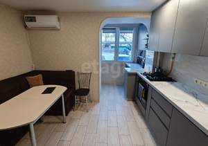 2-к квартира, вторичка, 62м2, 1/5 этаж