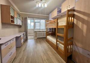 3-к квартира, вторичка, 63м2, 1/9 этаж