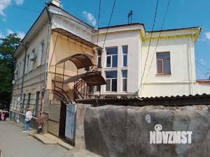 4-к квартира, вторичка, 181м2, 2/3 этаж