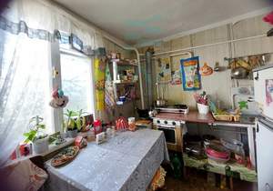 2-к квартира, вторичка, 33м2, 1/1 этаж