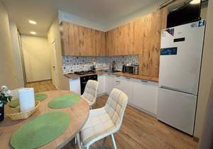 2-к квартира, вторичка, 58м2, 1/8 этаж