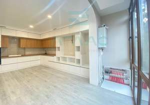 3-к квартира, вторичка, 88м2, 5/5 этаж