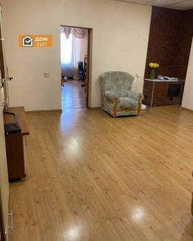 3-к квартира, вторичка, 70м2, 1/1 этаж