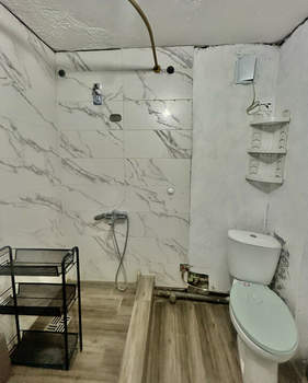 2-к квартира, вторичка, 42м2, 1/5 этаж