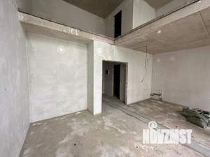 2-к квартира, вторичка, 62м2, 1/9 этаж