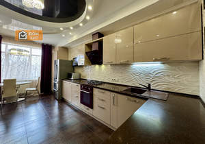 2-к квартира, вторичка, 62м2, 1/10 этаж