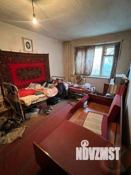 2-к квартира, вторичка, 42м2, 1/5 этаж