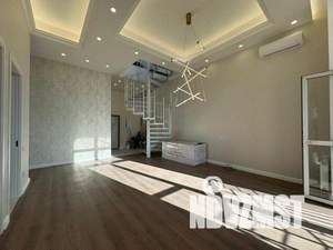 4-к квартира, вторичка, 140м2, 8/9 этаж