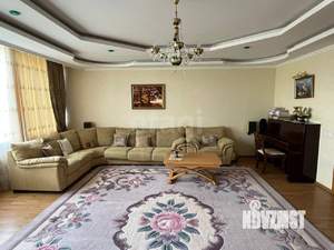 5-к квартира, вторичка, 175м2, 8/9 этаж