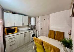 2-к квартира, вторичка, 33м2, 1/1 этаж