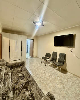 2-к квартира, вторичка, 42м2, 1/5 этаж