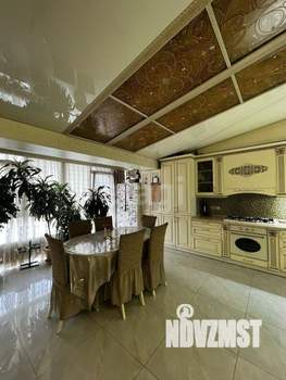 4-к квартира, вторичка, 136м2, 4/4 этаж