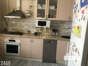 2-к квартира, вторичка, 57м2, 9/10 этаж