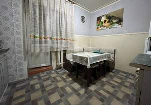 3-к квартира, вторичка, 70м2, 1/5 этаж