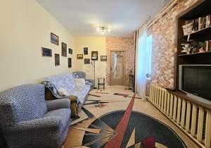 4-к квартира, вторичка, 73м2, 1/1 этаж