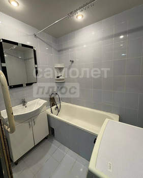 2-к квартира, вторичка, 61м2, 7/9 этаж