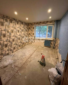 4-к квартира, вторичка, 63м2, 1/5 этаж