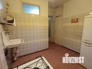 2-к квартира, вторичка, 40м2, 5/5 этаж
