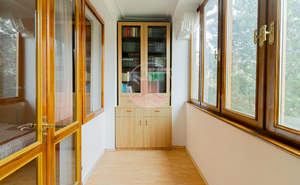 2-к квартира, вторичка, 70м2, 3/3 этаж