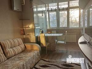 2-к квартира, вторичка, 35м2, 5/5 этаж