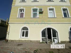 3-к квартира, вторичка, 214м2, 1/5 этаж