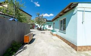 6-к квартира, вторичка, 100м2, 1/1 этаж